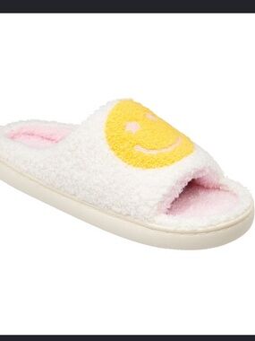 White Sherpa Open-Toe Slipper with Yellow Smiley